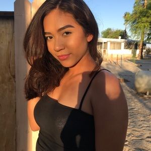 Meet your Posher, Daniela